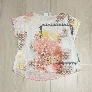 3/$10 Chico's Floral Short Sleeve Top in Cream and Pink